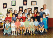 1997-98_mat_centre_moyens-grands-mme_roger