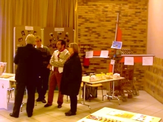 Les Amis du Moulin de la Tourelle avaient tenu un stand au Forum des Associations du 26 octobre 2003 en l‘Espace François Mitterrand.