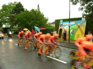 Les coureurs passent vite !