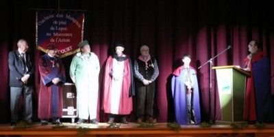 L‘intronisation de notre pésident Max Dequidt chevalier des mangeurs de pâté de lapin en morceaux de l‘Artois