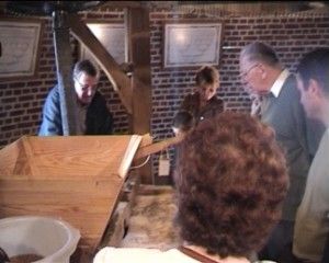 lES EXPLICVATIONS DE fRANCIS SUR LES MEULES