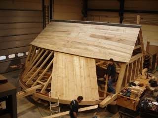 La couverture d‘une toiture de moulin en cours de réalisation